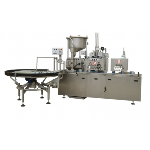 Liquid can filling machine